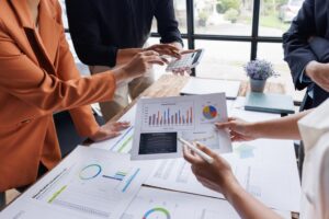 Warehouse Workers in Canada: Opportunities, Challenges, and FAQs