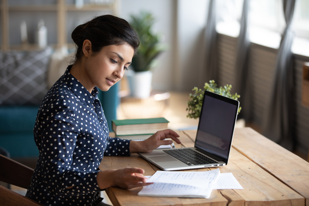 The Role of Freelancing in Building a Relocation-Friendly Portfolio.