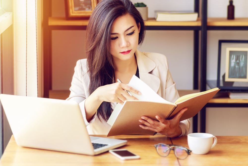 10 Resume Keywords That Can Make or Break Your Application