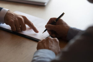 Juggling Multiple Job Offers – How to Evaluate Salary, Benefits and Culture
