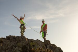 Quiet Quitting vs. Hustle Culture: Finding Balance in Your Career Mindset