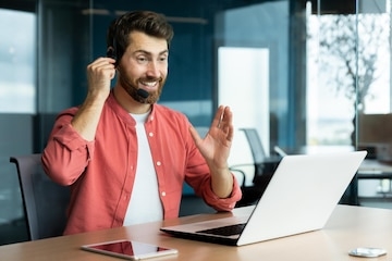 Freelance to Full-Time: How to Turn Your Side Gig into a Job Offer