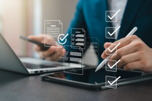 How to Navigate Ageism in the Job Market: Strategies for 40+ Professionals