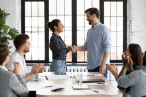 Side Hustles That Boost Your Resume – Showcasing Freelance Experience to Employers