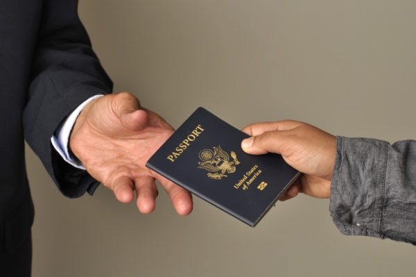 Visa Agents vs DIY Application: What’s Really Worth Your Money?