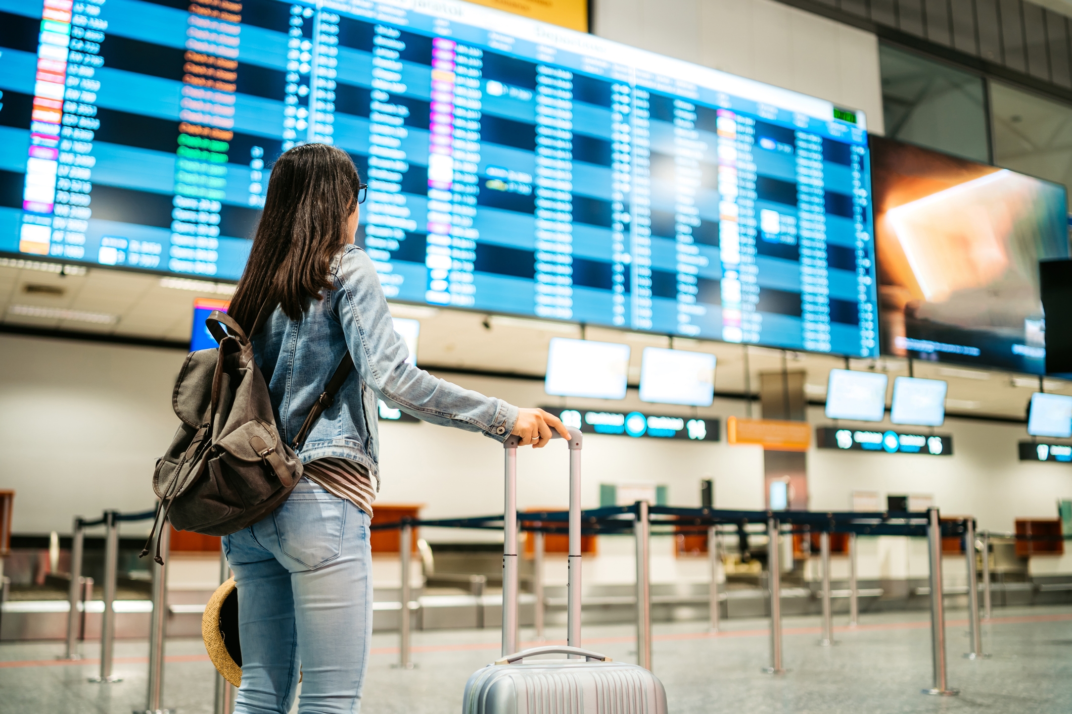 What Happens After You Land? First-Week Checklist for New Immigrants